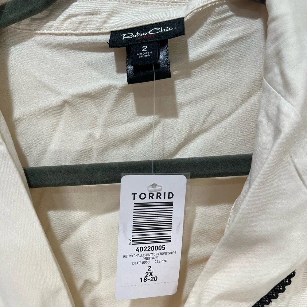 Torrid Size 1 Retro Chic Stretch Challis Button Front Shirt - Picture 5 of 5